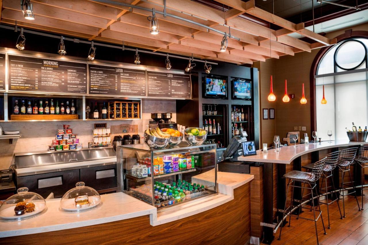 Courtyard By Marriott Norfolk Downtown Hotel Ngoại thất bức ảnh