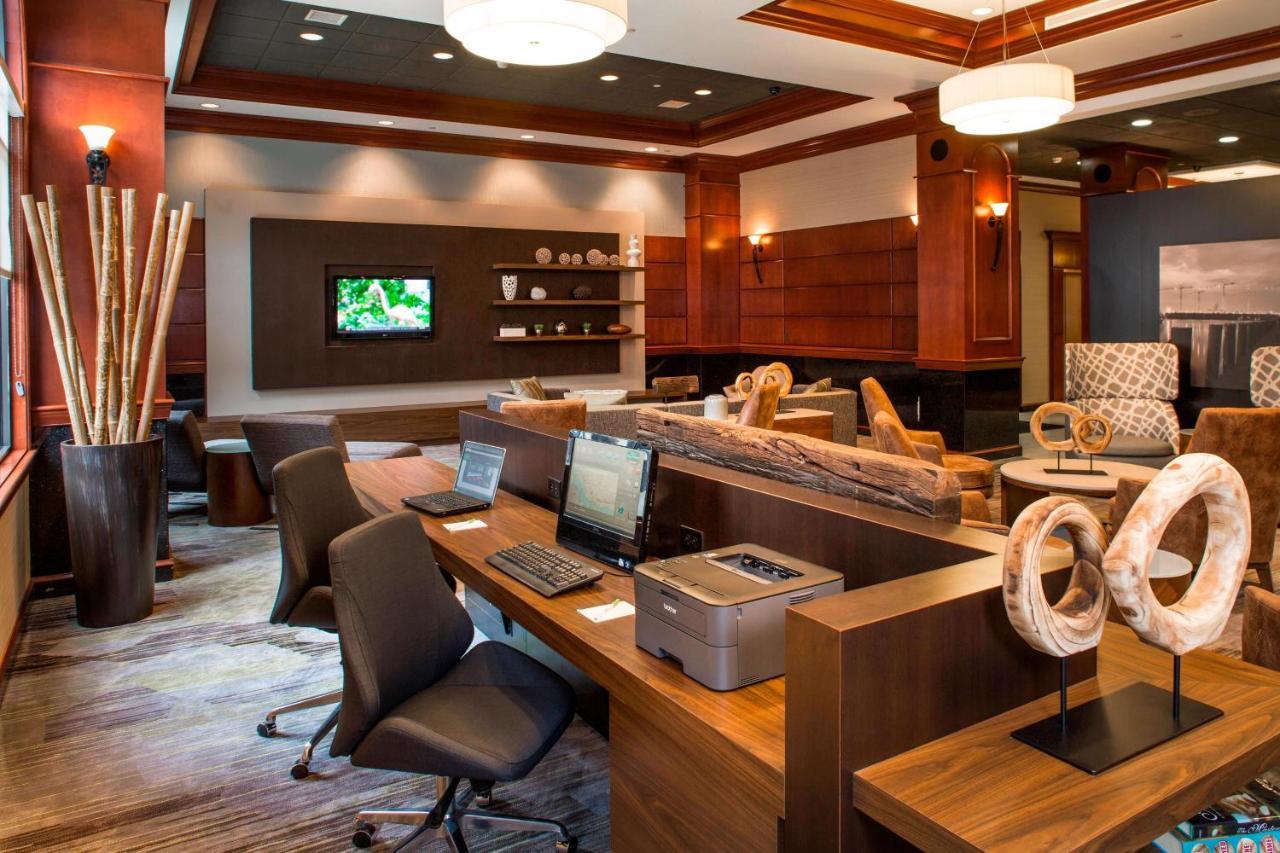 Courtyard By Marriott Norfolk Downtown Hotel Ngoại thất bức ảnh