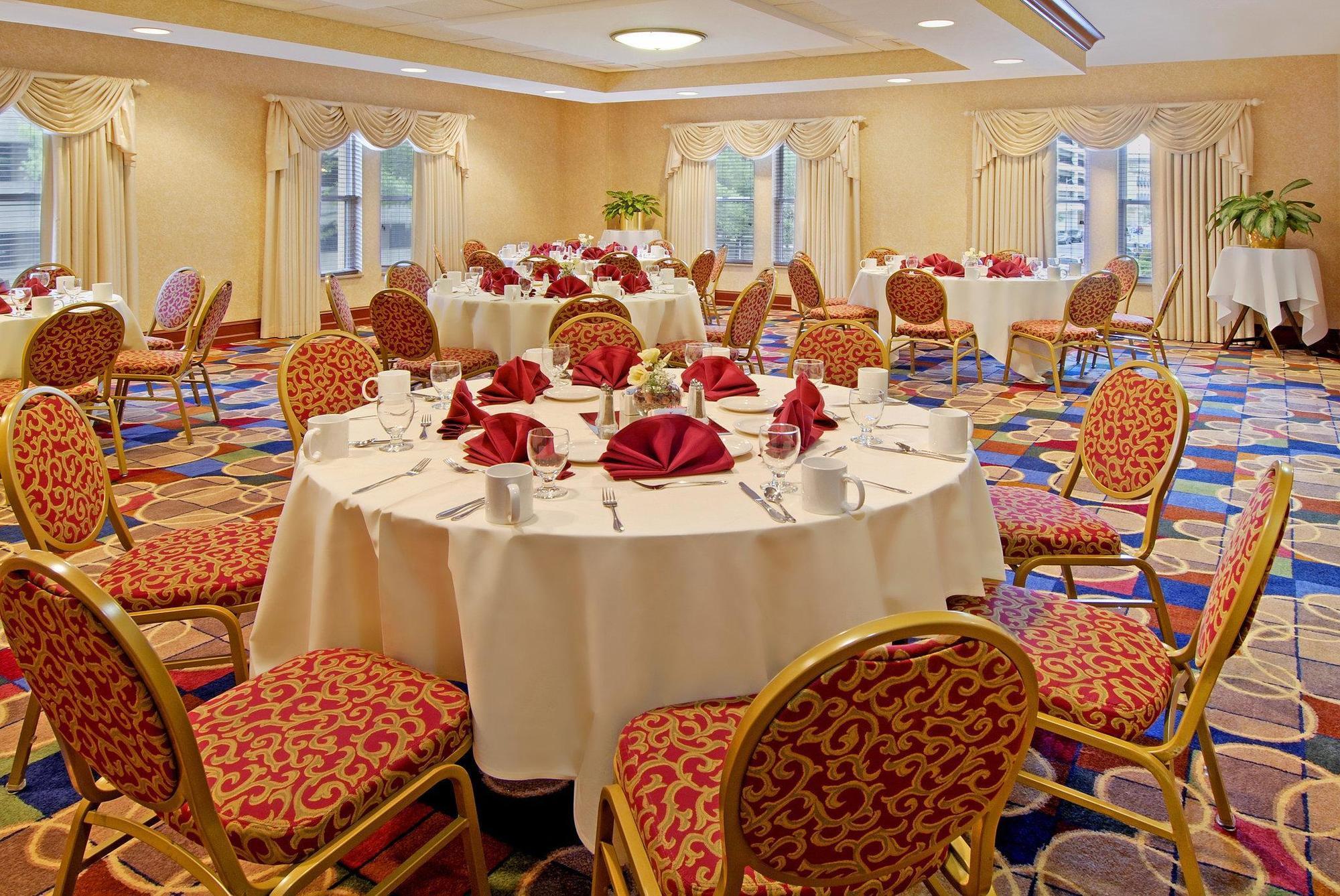 Courtyard By Marriott Norfolk Downtown Hotel Ngoại thất bức ảnh