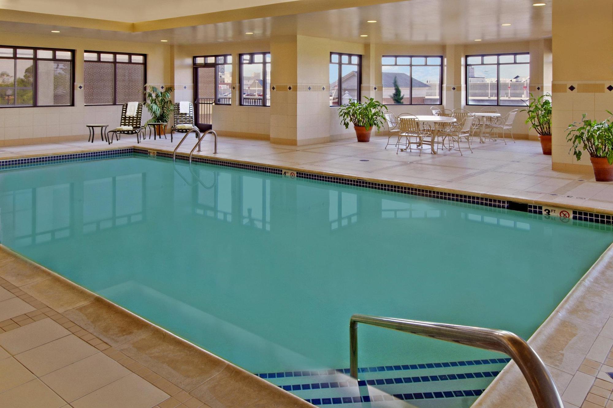 Courtyard By Marriott Norfolk Downtown Hotel Ngoại thất bức ảnh