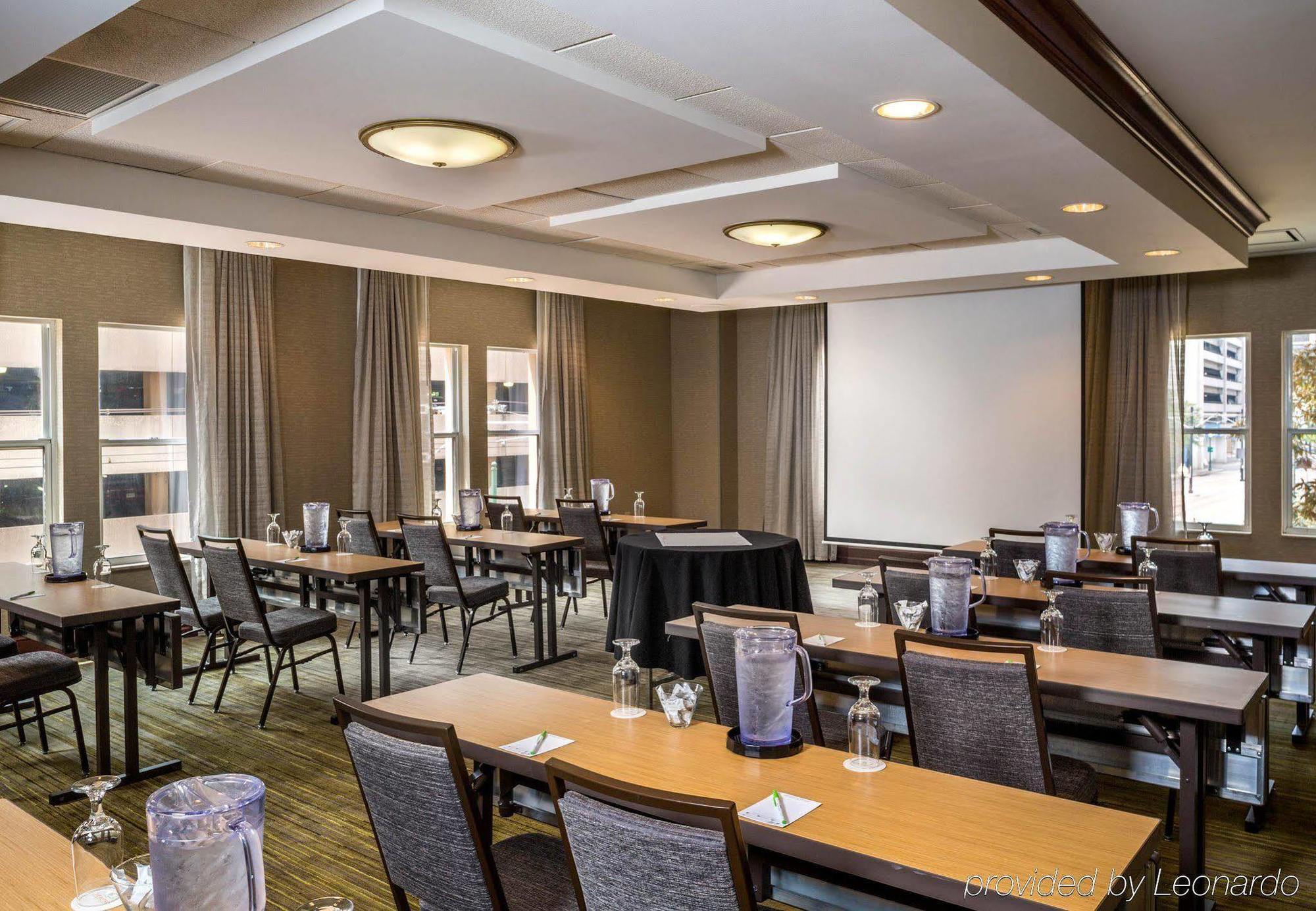 Courtyard By Marriott Norfolk Downtown Hotel Ngoại thất bức ảnh